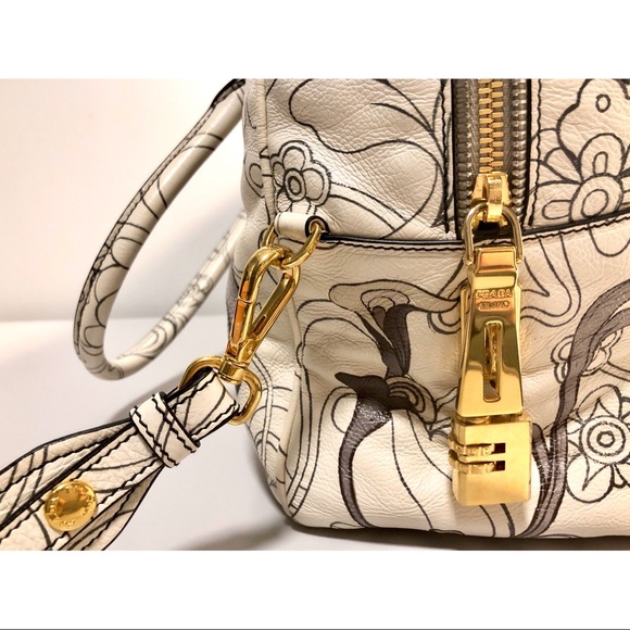 Prada Bunny Print Top Handle Bag - Picture 5 of 7